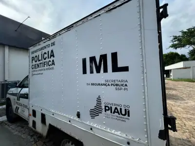 Homem em situação de rua é encontrado morto em praça no Sul do Piauí