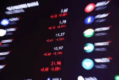 Ibovespa supera 180 mil pontos, mas recua com queda do petróleo