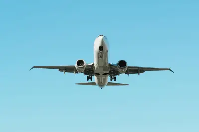 Mantida decisão que afastou ICMS de distribuidora de combustível de aviação