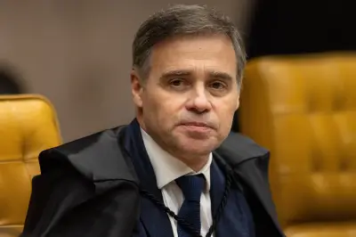 Mendonça nega tirar do ar vídeo de Flávio Bolsonaro com IA contra PT