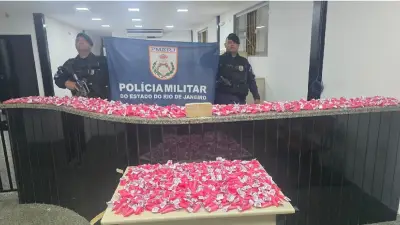Mulher é presa em Itaperuna com 1.386 pinos de cocaína e crack