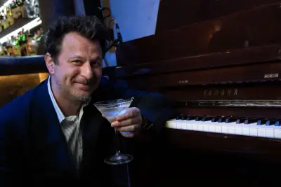 Piano-bares em São Paulo: tradição e nova geração ganham força