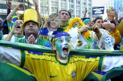 Queda no futebol não impede paixão de dois terços dos brasileiros