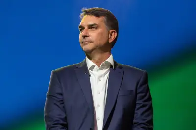Risco eleitoral: mercado monitora Flávio Bolsonaro