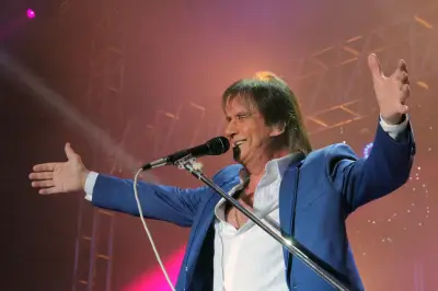Roberto Carlos fará show em Santos no dia 31; ingressos na terça