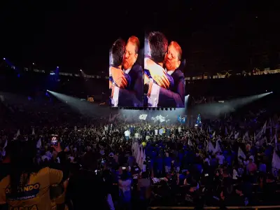 Tarcísio participa de convenção do Republicanos com Flávio Bolsonaro