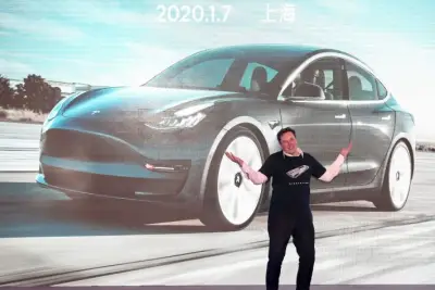 Tesla é processada em US$ 10 mi por modo 'Insane' em test drive