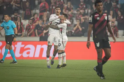 Viveros x Renê: duelo de artilheiros marca Athletico e Vitória