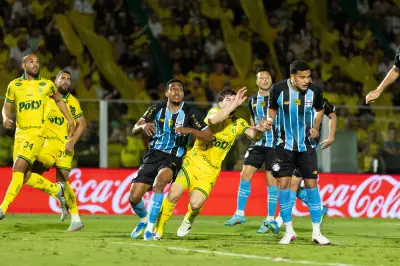 Wallace estreia no Grêmio em empate com Mirassol pela Copa do Brasil