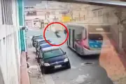 Acidente entre moto e ônibus mata dois na Zona Norte de SP