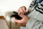 Aposentado de 72 anos ganha ação contra banco por consignado