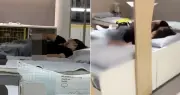 Casal tem momento íntimo em cama de loja da IKEA em Taiwan