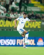 Cruzeiro empata com Chapecoense e decisão fica em aberto na Copa do Brasil