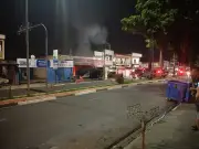 Incêndio atinge oficina e cinco veículos em Hortolândia