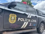 Jovem é encontrada morta a tiros dentro de carro em Santana