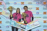 Kiany e Caetano vencem etapa de Laguna do Catarinense de Surf