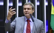Lindbergh e Freixo contestam no PT a entrega do 1313 a Diego Quaquá