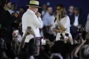 Lula critica falta de mulheres na convenção e dá voz a Janja