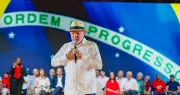 Lula oficializa candidatura à reeleição em convenção em SP