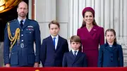 Príncipe George terá primeiro celular 'tijolão' antes de internato