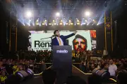 Renan lança candidatura e diz que Flávio não vence Lula