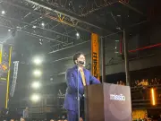 Renan Santos lança candidatura e apresenta 'Livro Amarelo'