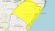 RS: semana começa com chuva forte e alerta amarelo do Inmet