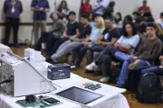 TSE abre urnas para demonstrar segurança em meio a críticas