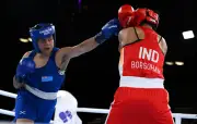 Tuvalu faz história com bronze inédito no boxe feminino em Glasgow