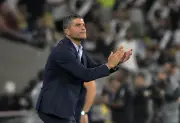 Vasco fica no 0 a 0 com Fluminense e comemora defesa intacta
