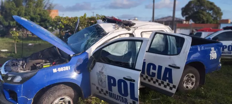 Acidente com viatura da PM deixa policiais feridos em Aracaju: veja detalhes