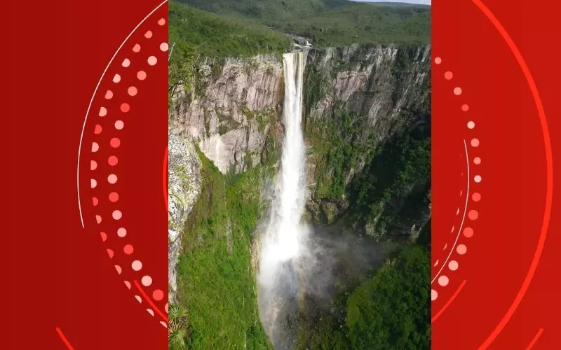 Aventura vira drama: mulher quebra perna ao escalar montanha na Amazônia e aguarda resgate