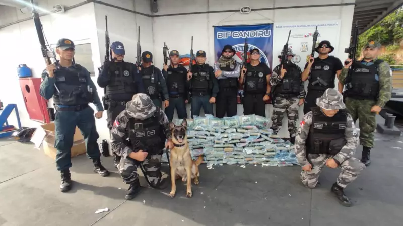 Cão farejador desvenda esquema: 130 kg de maconha skunk escondidos em carretas em Óbidos