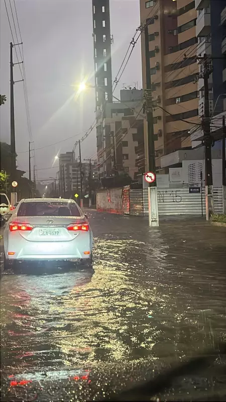 Chuvas intensas causam alagamentos e deslizamentos em Maceió: veja imagens e saiba como se proteger