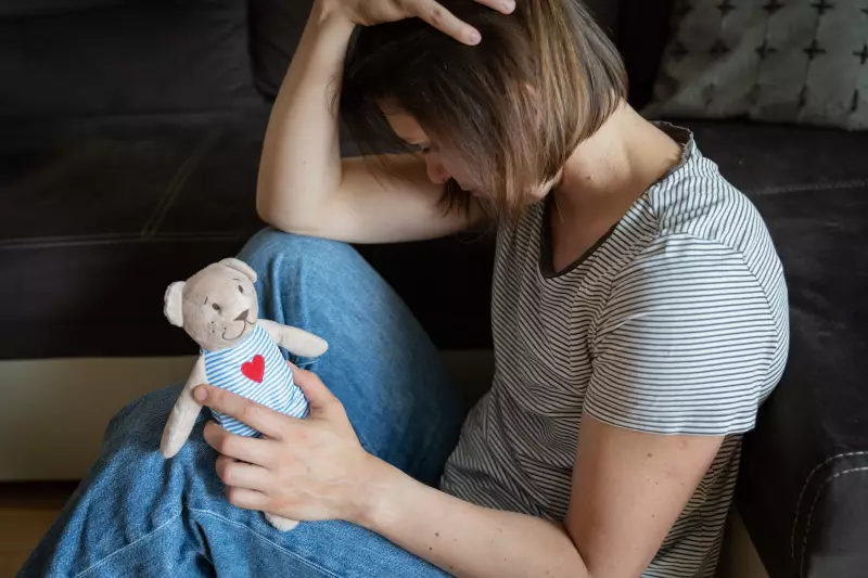 Como Apoiar Alguém em Luto Gestacional ou Neonatal: Frases para Evitar e O que Dizer