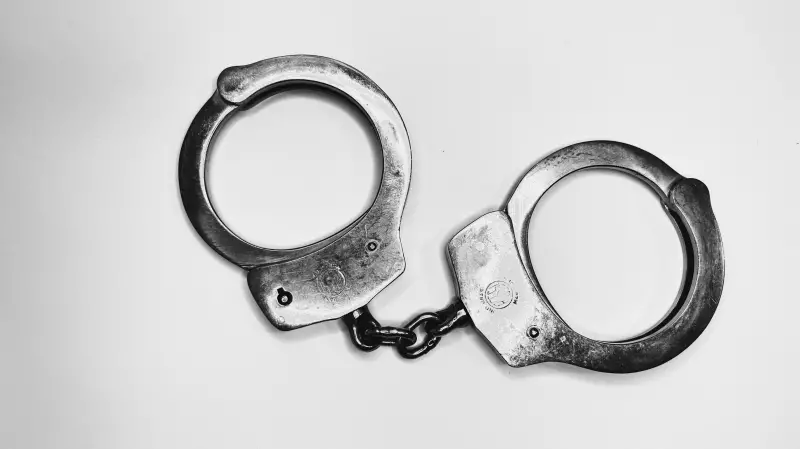 Condenado por feminicídio em 2016 se entrega à polícia em Bocaiuva após anos foragido