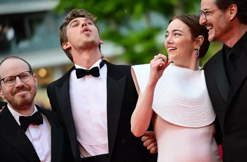 Emma Stone vira meme após susto com abelha no Festival de Cannes