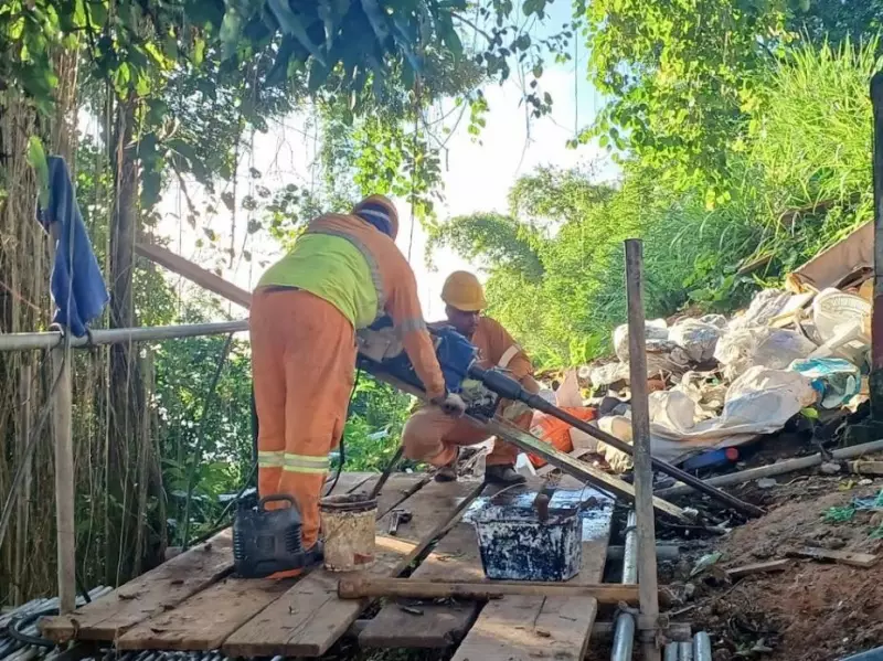 Encosta no Morro do Monte Serrat em Santos é perfurada para aumentar segurança dos moradores