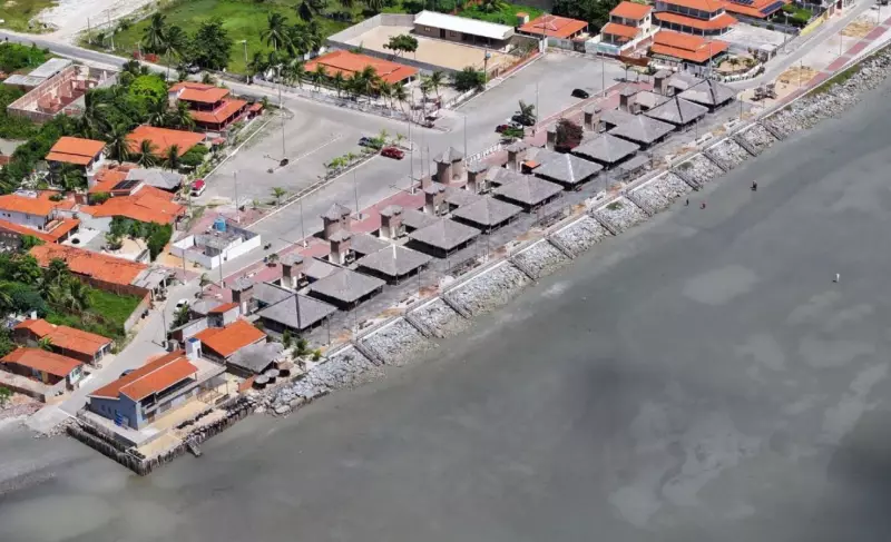 Erosão costeira no Ceará: cidade perde até 81 metros de faixa de areia e preocupa moradores