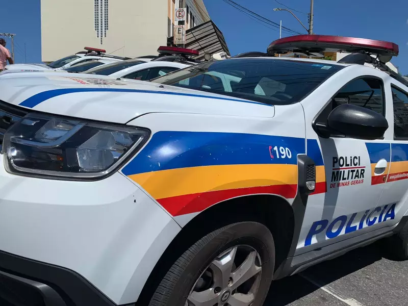 Ex-companheiro atropela mulher horas após término do relacionamento em MG