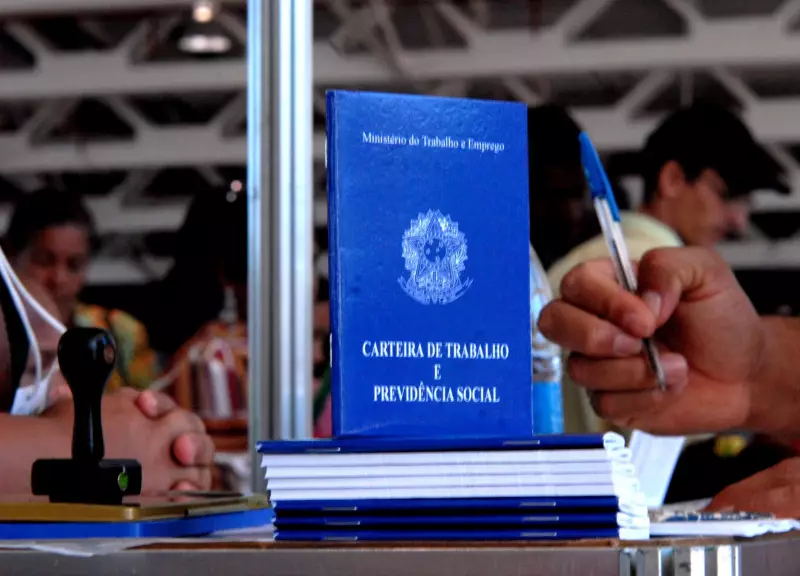 Fortaleza tem 1.969 vagas de emprego disponíveis pelo Sine; confira as oportunidades