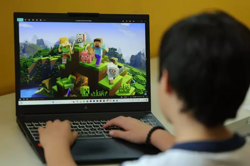 Governo discute segurança online para crianças durante Semana de Combate à Violência Sexual