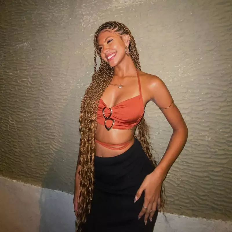Jovem denuncia racismo e demissão após usar tranças no trabalho em Maceió