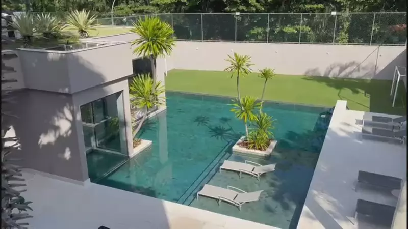 Mansão de R$ 25 milhões no Novo Leblon: luxo, boate, elevador e suspeita de lavagem de dinheiro do CV