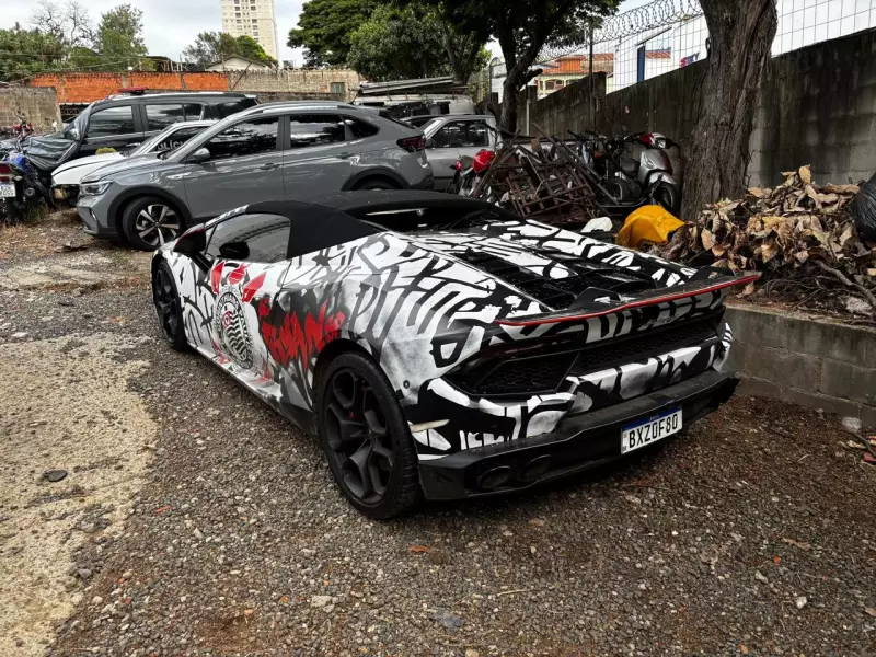 MC Ryan SP desembolsa R$ 948 mil para consertar gramado do XV de Piracicaba após show com Lamborghini