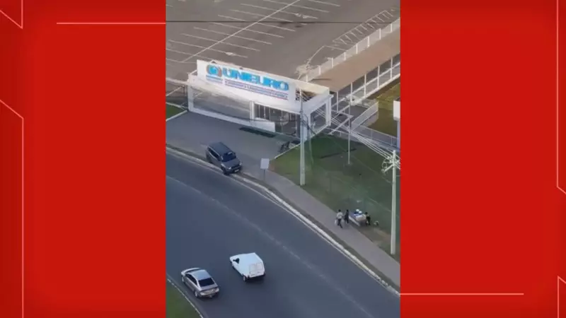 Motorista invade calçada para fugir do trânsito em Águas Claras; vídeo viraliza