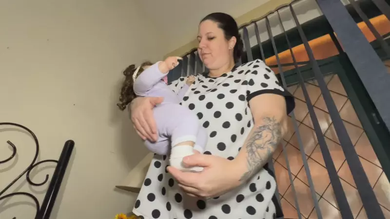Mulher coleciona bebês reborn há 22 anos no interior de SP e revela como cuidar como se fossem reais