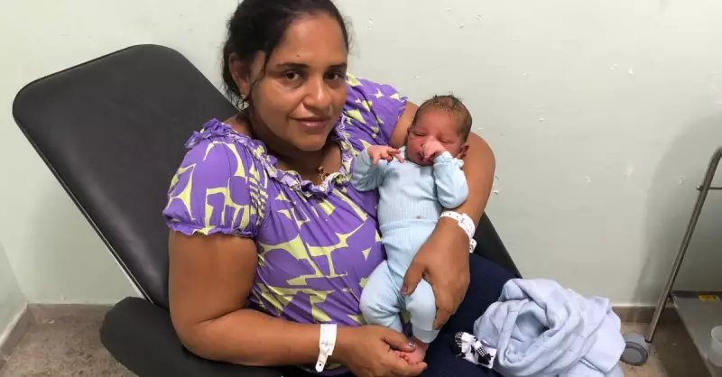 Mulher de 46 anos dá à luz em calçada de MG sem saber que estava grávida: entenda a 'gravidez silenciosa'