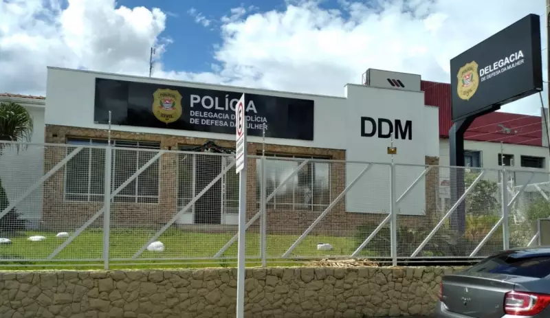 Mulher é assassinada a facadas na frente da filha em Bauru; ex-companheiro é o principal suspeito