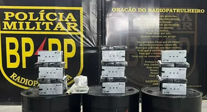 Operação da PM apreende 31 kg de cocaína em Barra dos Coqueiros: droga estava escondida em veículo